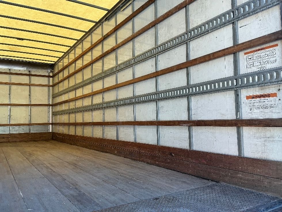 Medium Duty Box Truck-Light and Medium Duty Trucks-Hino-2019-268-Prince George-VA-315,523\n\t\tmiles-$ 29,750 - Image 12