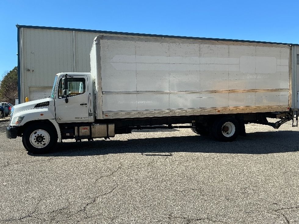 Medium Duty Box Truck-Light and Medium Duty Trucks-Hino-2019-268-Prince George-VA-315,523\n\t\tmiles-$ 29,750 - Image 4