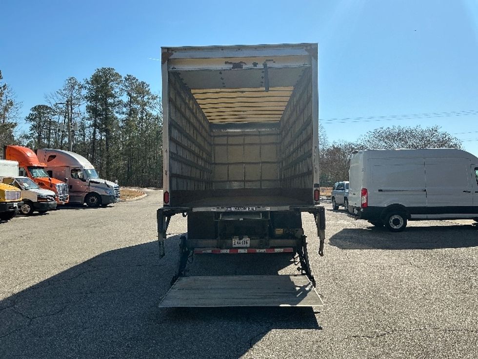 Medium Duty Box Truck-Light and Medium Duty Trucks-Hino-2019-268-Prince George-VA-315,523\n\t\tmiles-$ 29,750 - Image 9