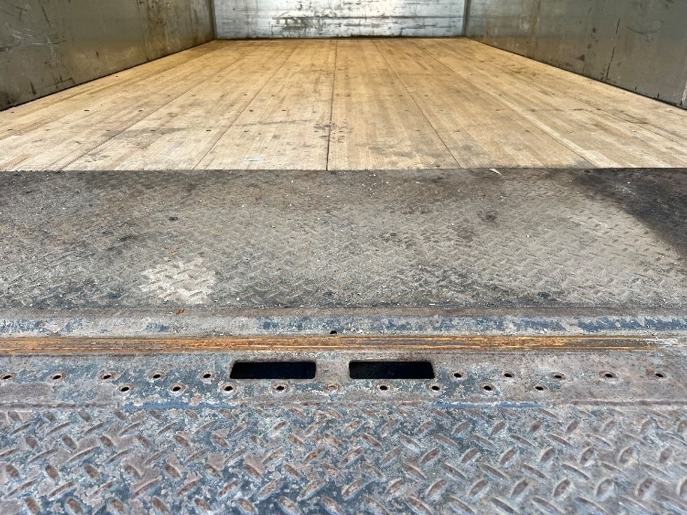 Medium Duty Box Truck-Light and Medium Duty Trucks-Hino-2019-268-Rochester-NY-131,712\n\t\tmiles-$ 37,500 - Image 10