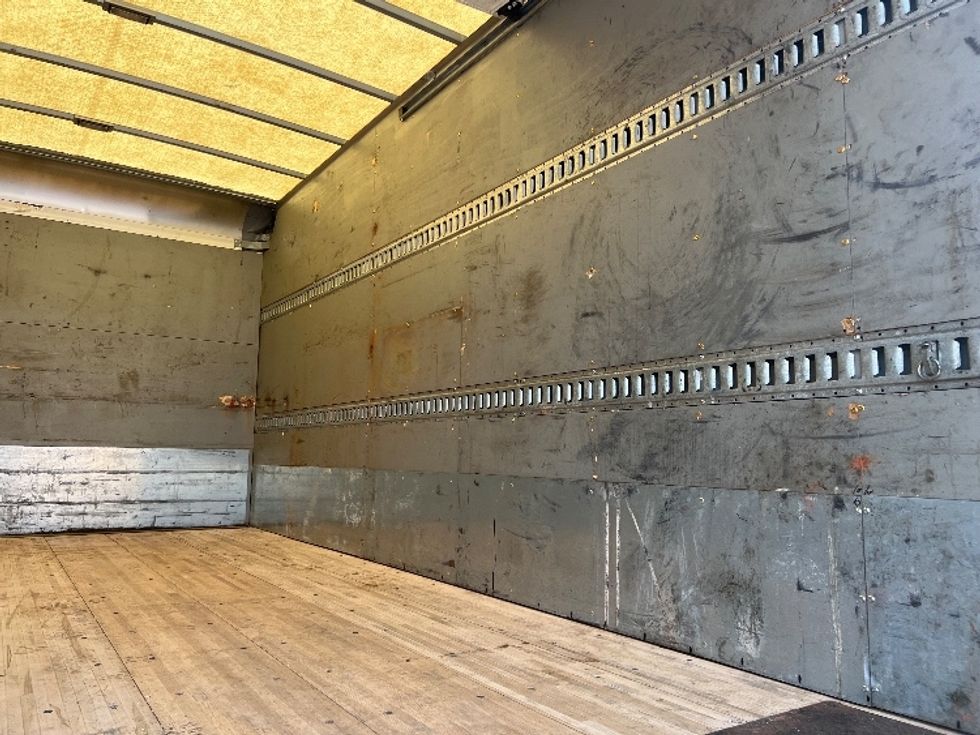 Medium Duty Box Truck-Light and Medium Duty Trucks-Hino-2019-268-Rochester-NY-131,712\n\t\tmiles-$ 37,500 - Image 12