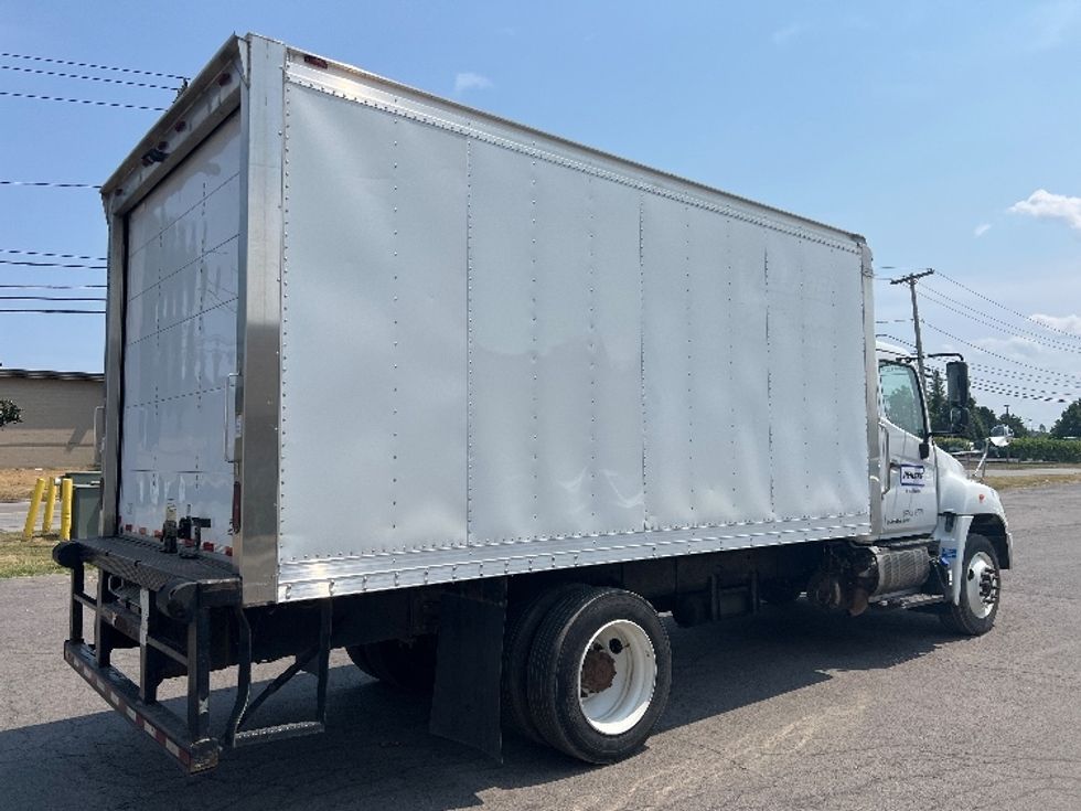 Medium Duty Box Truck-Light and Medium Duty Trucks-Hino-2019-268-Rochester-NY-131,712\n\t\tmiles-$ 37,500 - Image 13