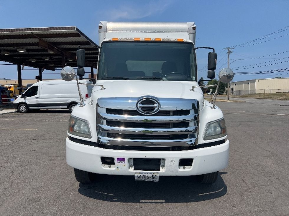 Medium Duty Box Truck-Light and Medium Duty Trucks-Hino-2019-268-Rochester-NY-131,712\n\t\tmiles-$ 37,500 - Image 2