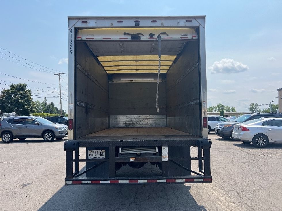 Medium Duty Box Truck-Light and Medium Duty Trucks-Hino-2019-268-Rochester-NY-131,712\n\t\tmiles-$ 37,500 - Image 8
