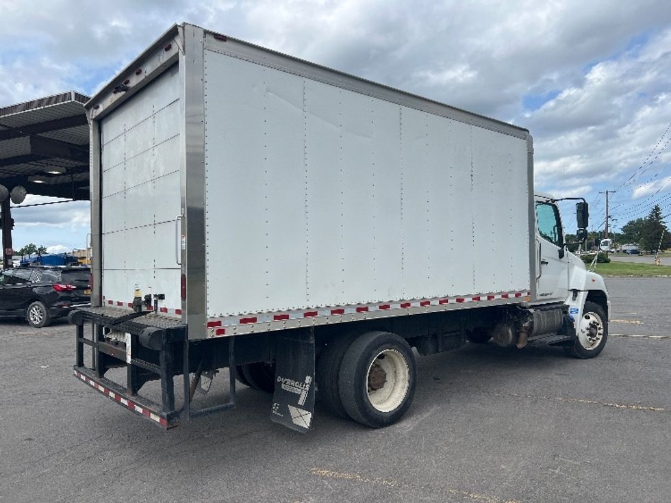 Medium Duty Box Truck-Light and Medium Duty Trucks-Hino-2019-268-Rochester-NY-131,813\n\t\tmiles-$ 36,750 - Image 13