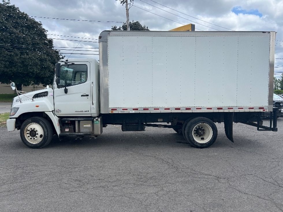 Medium Duty Box Truck-Light and Medium Duty Trucks-Hino-2019-268-Rochester-NY-131,813\n\t\tmiles-$ 36,750 - Image 4