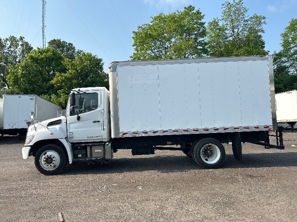 Medium Duty Box Truck-Light and Medium Duty Trucks-Hino-2019-268-Rochester-NY-139,052\n\t\tmiles-$ 36,500 - Image 4
