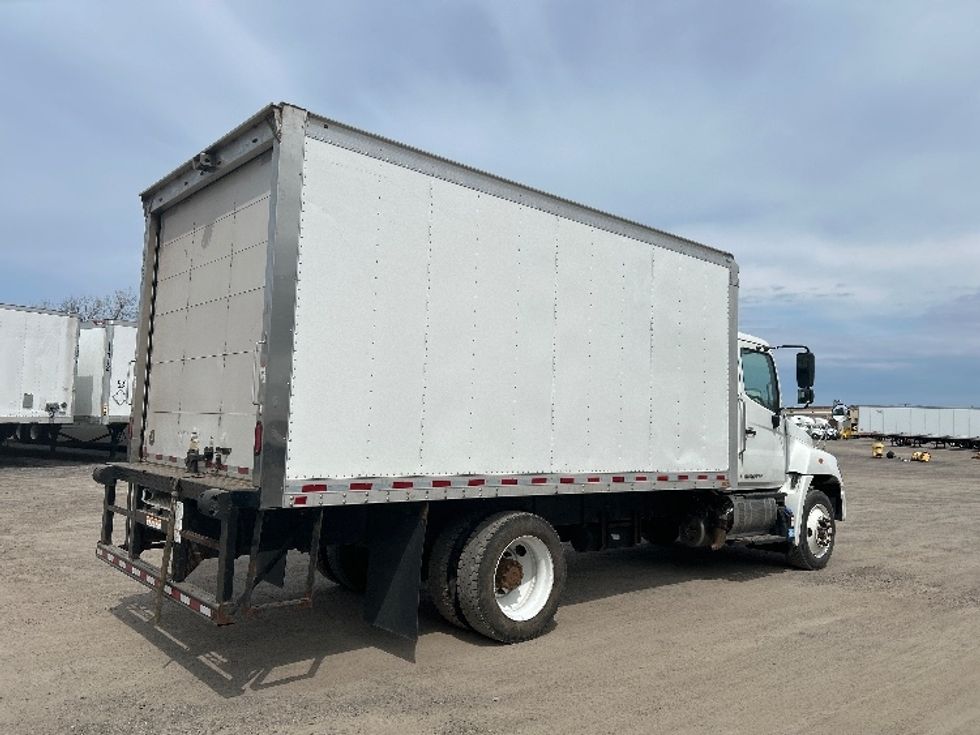 Medium Duty Box Truck-Light and Medium Duty Trucks-Hino-2019-268-Rochester-NY-139,437\n\t\tmiles-$ 36,250 - Image 13