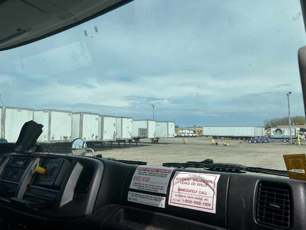 Medium Duty Box Truck-Light and Medium Duty Trucks-Hino-2019-268-Rochester-NY-139,437\n\t\tmiles-$ 36,250 - Image 21