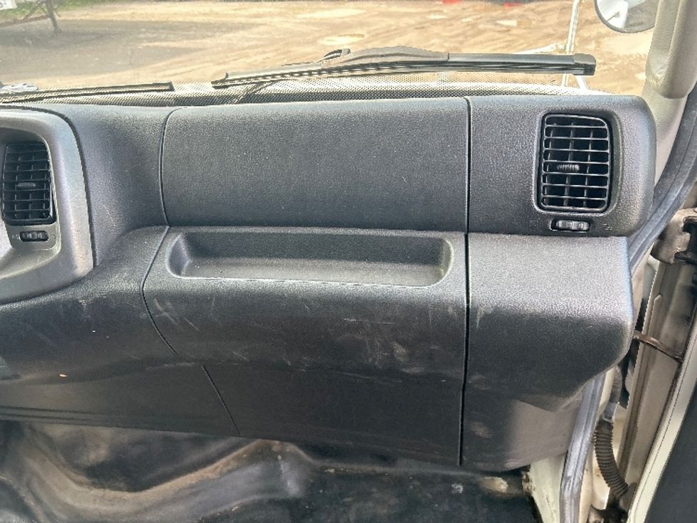 Medium Duty Box Truck-Light and Medium Duty Trucks-Hino-2019-268-Rochester-NY-145,100\n\t\tmiles-$ 48,750 - Image 21