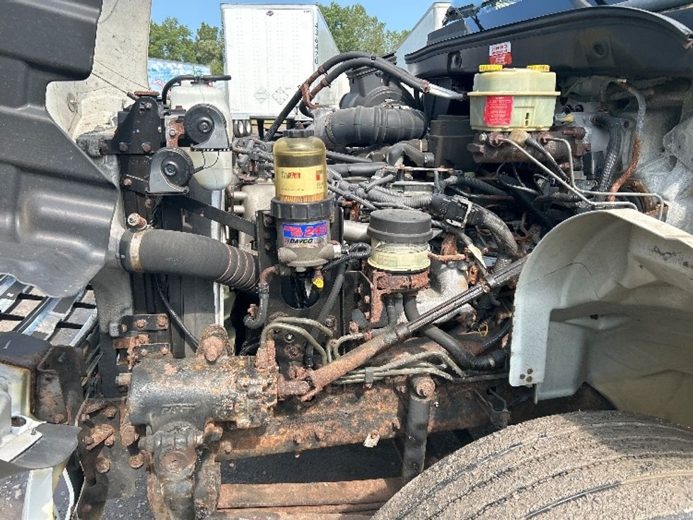 Medium Duty Box Truck-Light and Medium Duty Trucks-Hino-2019-268-Rochester-NY-145,100\n\t\tmiles-$ 48,750 - Image 24