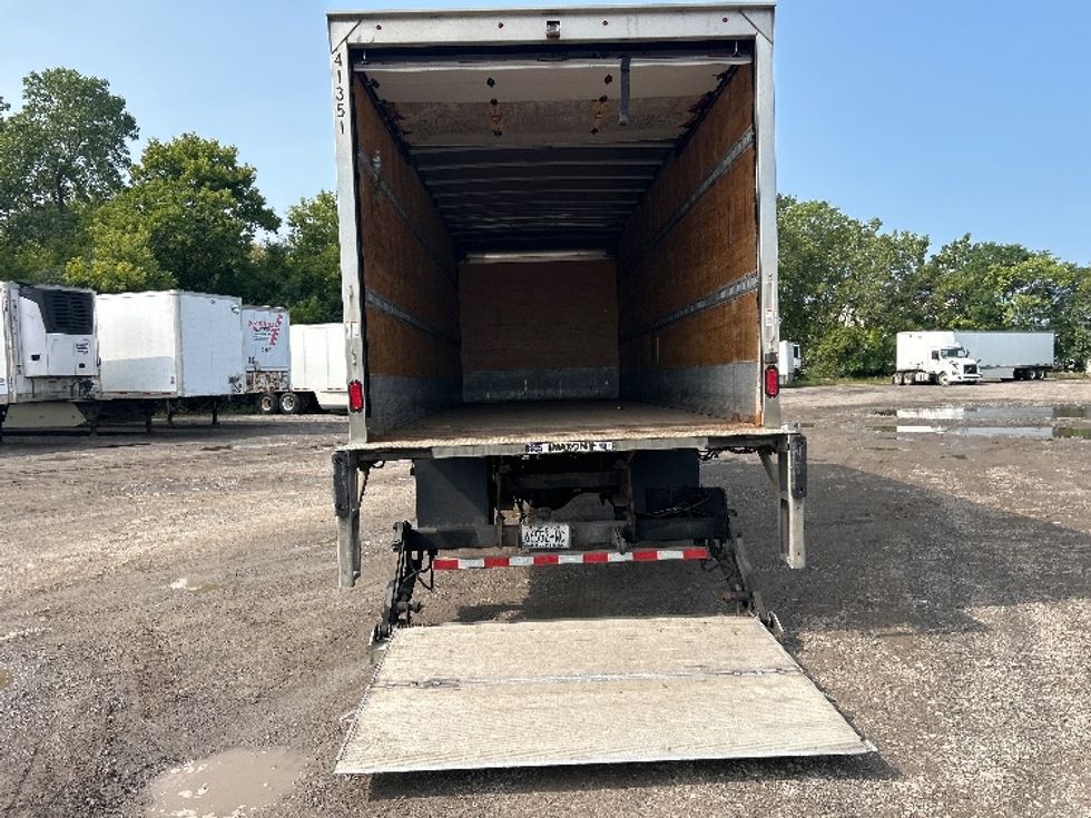 Medium Duty Box Truck-Light and Medium Duty Trucks-Hino-2019-268-Rochester-NY-145,100\n\t\tmiles-$ 48,750 - Image 9