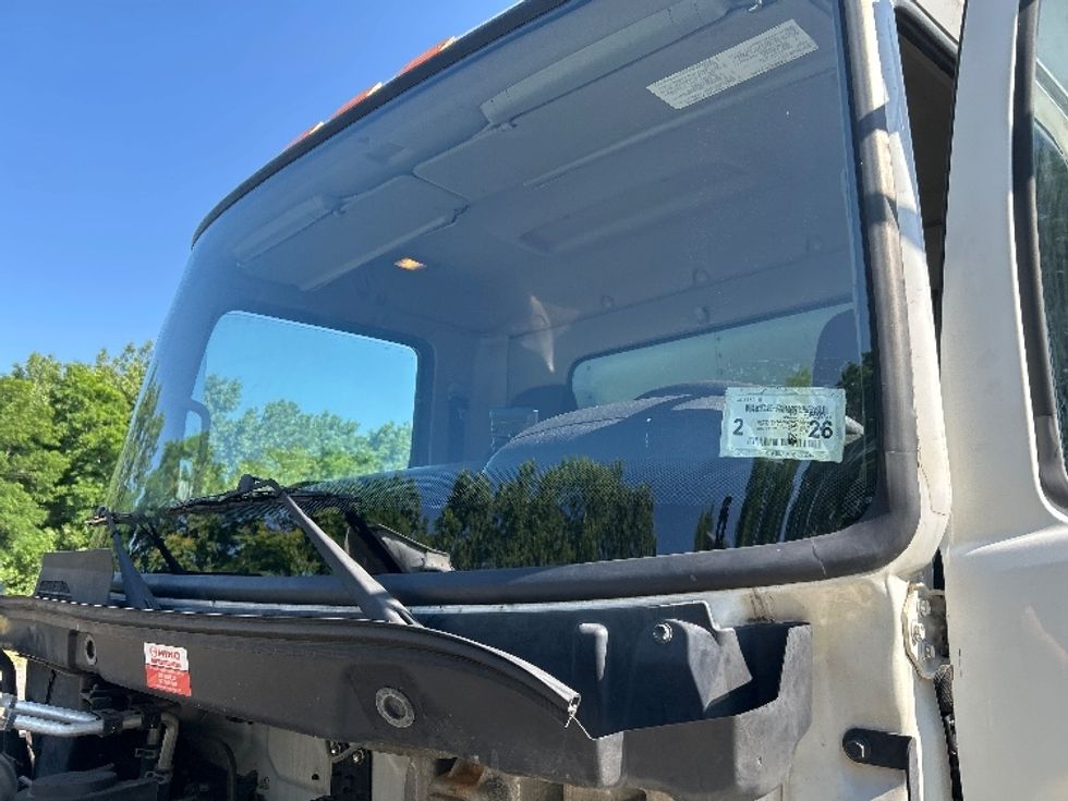Medium Duty Box Truck-Light and Medium Duty Trucks-Hino-2019-268-Rochester-NY-150,270\n\t\tmiles-$ 36,250 - Image 26