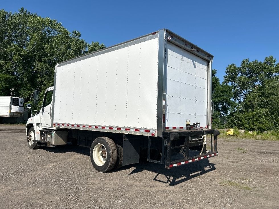 Medium Duty Box Truck-Light and Medium Duty Trucks-Hino-2019-268-Rochester-NY-150,270\n\t\tmiles-$ 36,250 - Image 6