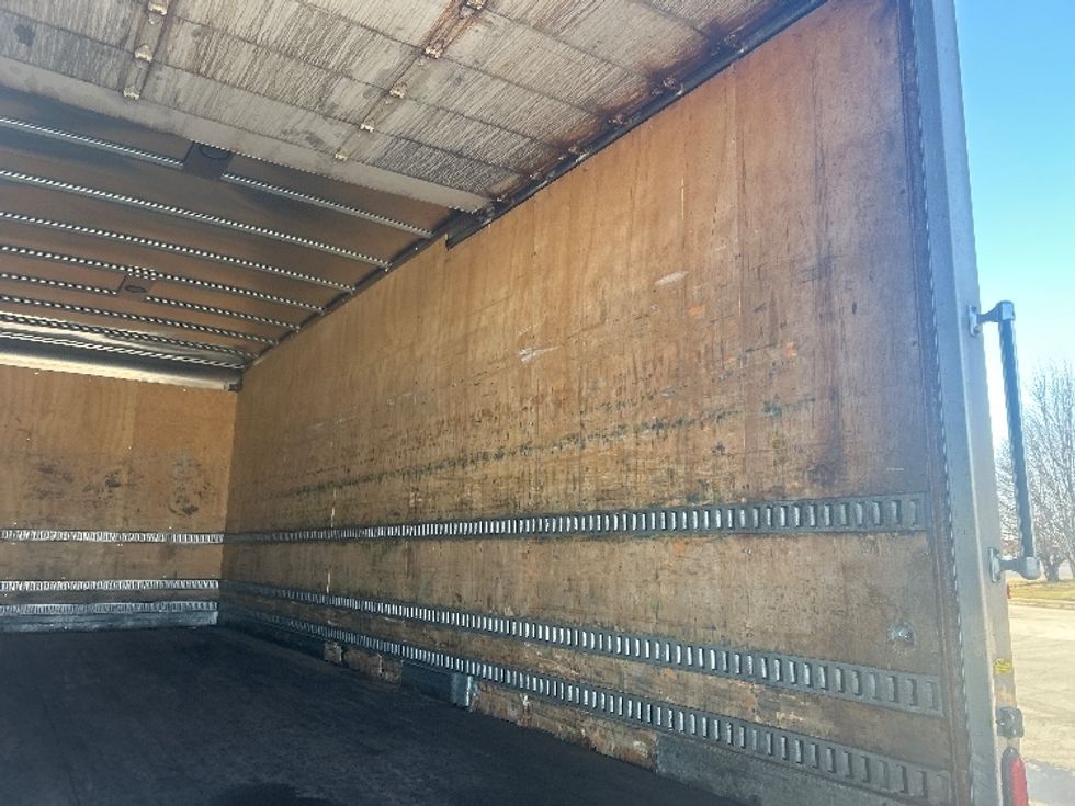 Medium Duty Box Truck-Light and Medium Duty Trucks-Hino-2019-268-Rochester-NY-178,361\n\t\tmiles-$ 47,000 - Image 12