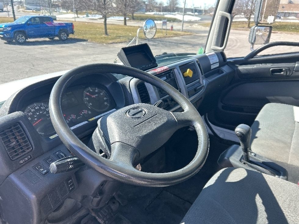 Medium Duty Box Truck-Light and Medium Duty Trucks-Hino-2019-268-Rochester-NY-178,361\n\t\tmiles-$ 47,000 - Image 17