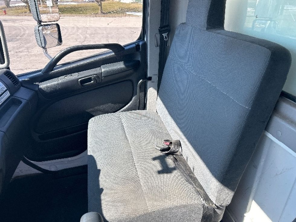 Medium Duty Box Truck-Light and Medium Duty Trucks-Hino-2019-268-Rochester-NY-178,361\n\t\tmiles-$ 47,000 - Image 19