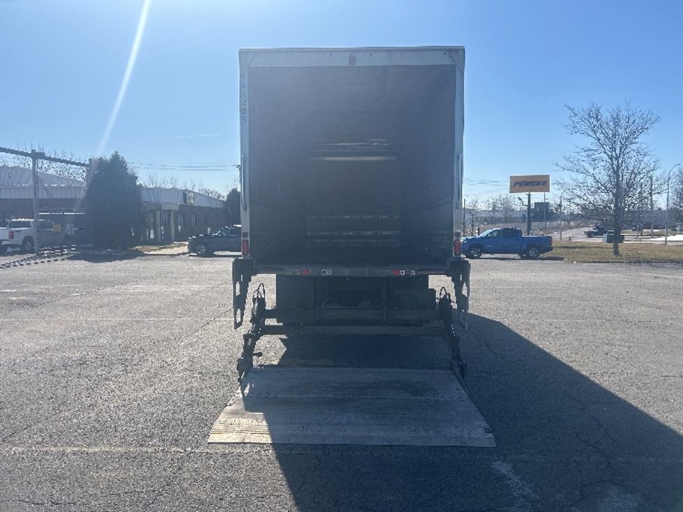 Medium Duty Box Truck-Light and Medium Duty Trucks-Hino-2019-268-Rochester-NY-178,361\n\t\tmiles-$ 47,000 - Image 9