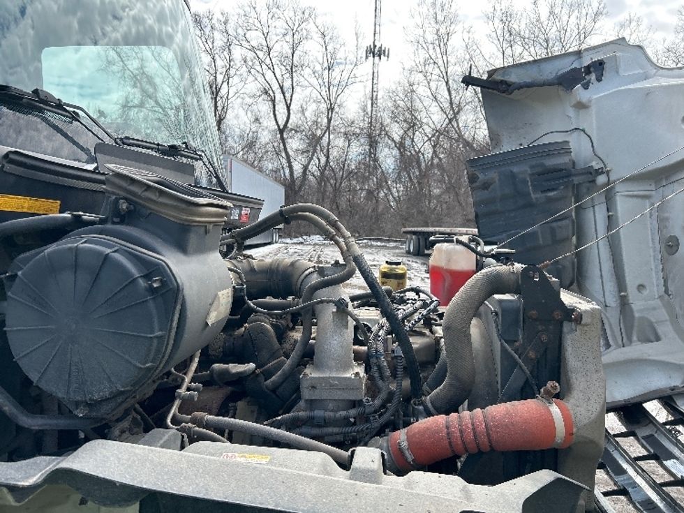 Medium Duty Box Truck-Light and Medium Duty Trucks-Hino-2019-268-Rochester-NY-183,666\n\t\tmiles-$ 35,250 - Image 23