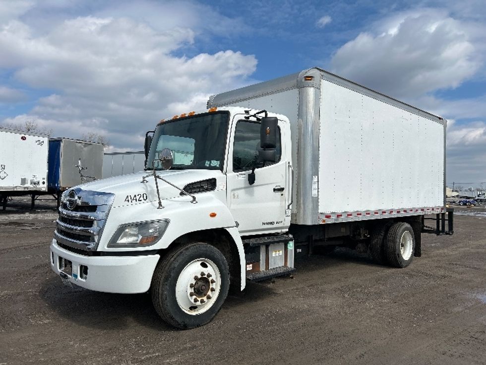 Medium Duty Box Truck-Light and Medium Duty Trucks-Hino-2019-268-Rochester-NY-183,666\n\t\tmiles-$ 35,250 - Image 3