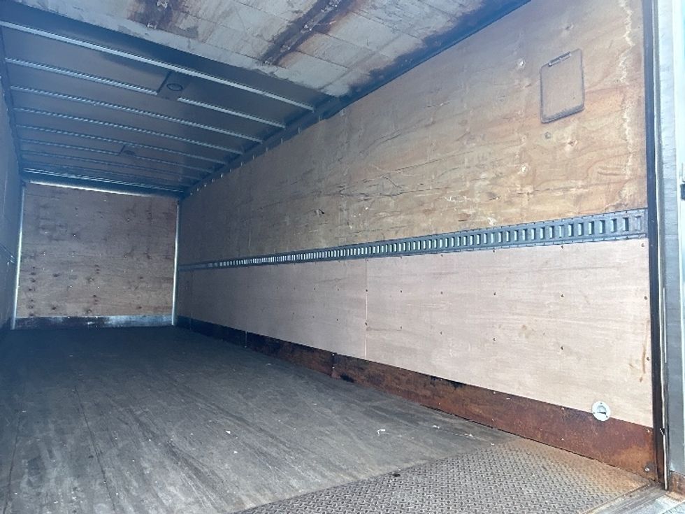 Medium Duty Box Truck-Light and Medium Duty Trucks-Hino-2019-268-Rochester-NY-198,680\n\t\tmiles-$ 46,000 - Image 12