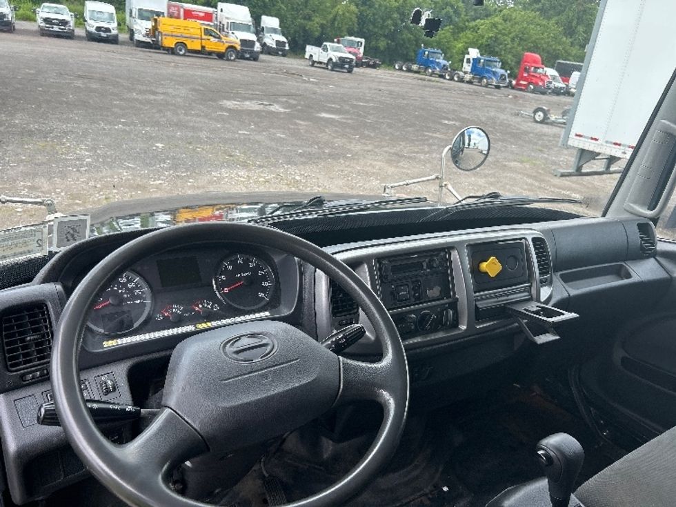 Medium Duty Box Truck-Light and Medium Duty Trucks-Hino-2019-268-Rochester-NY-198,680\n\t\tmiles-$ 46,000 - Image 17