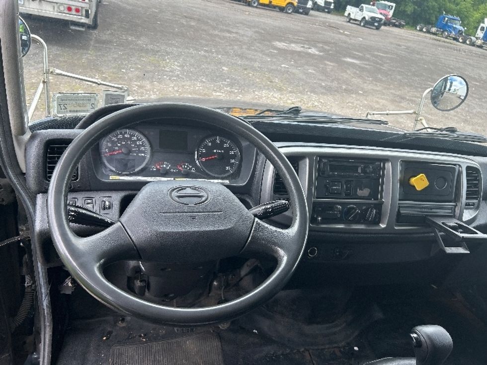 Medium Duty Box Truck-Light and Medium Duty Trucks-Hino-2019-268-Rochester-NY-198,680\n\t\tmiles-$ 46,000 - Image 18