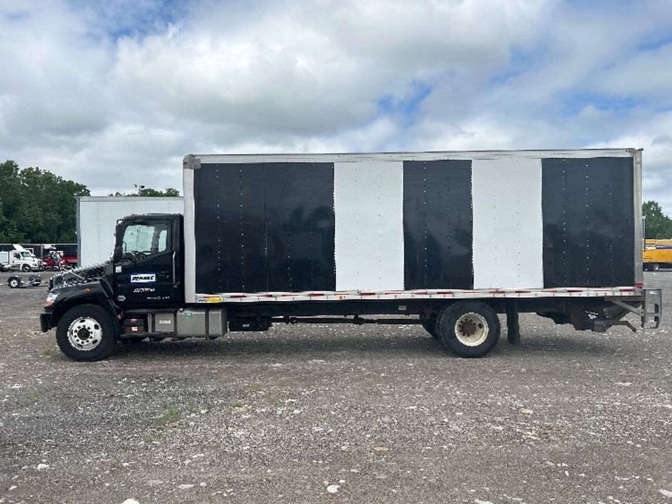 Medium Duty Box Truck-Light and Medium Duty Trucks-Hino-2019-268-Rochester-NY-198,680\n\t\tmiles-$ 46,000 - Image 4