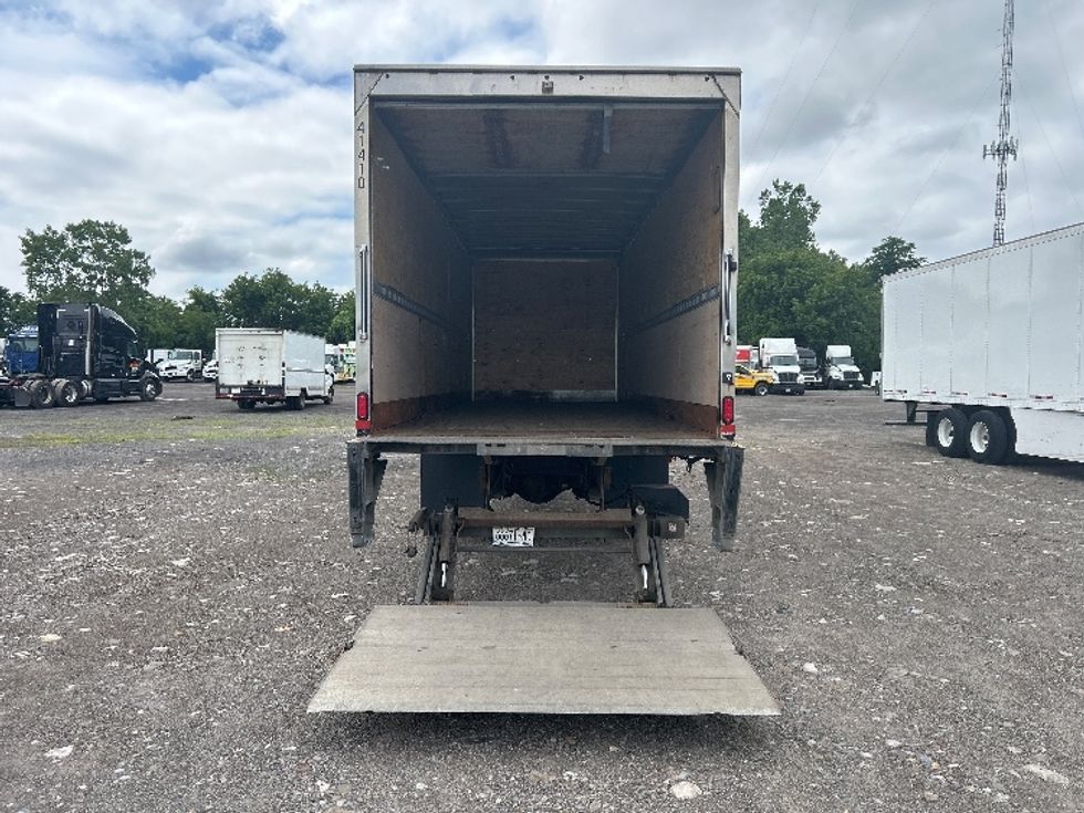 Medium Duty Box Truck-Light and Medium Duty Trucks-Hino-2019-268-Rochester-NY-198,680\n\t\tmiles-$ 46,000 - Image 9
