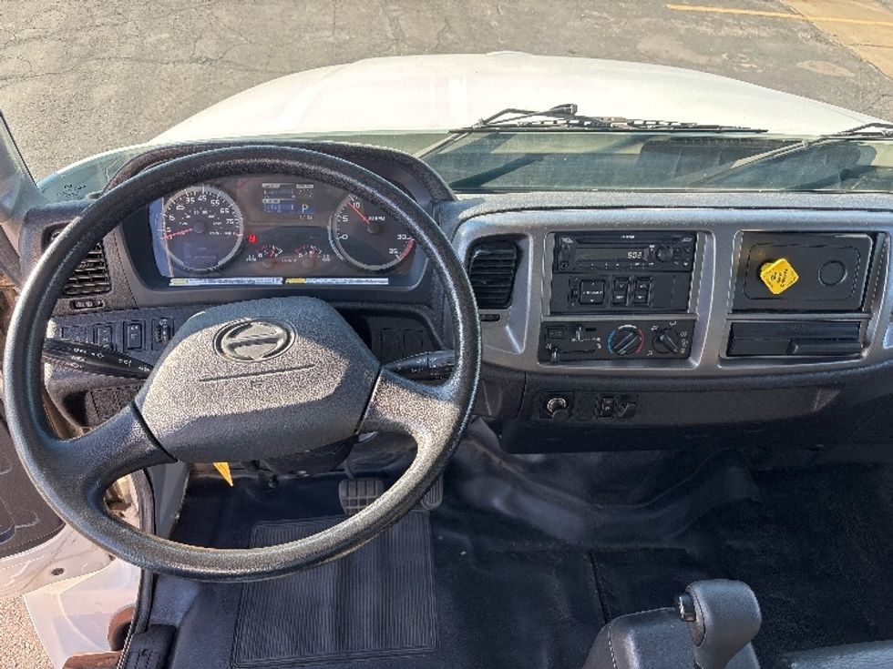 Medium Duty Box Truck-Light and Medium Duty Trucks-Hino-2019-268-Salt Lake City-UT-65,732\n\t\tmiles-$ 56,750 - Image 17