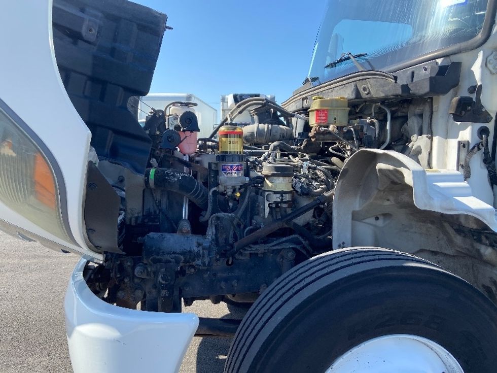 Medium Duty Box Truck-Light and Medium Duty Trucks-Hino-2019-268-San Antonio-TX-193,244\n\t\tmiles-$ 45,000 - Image 24