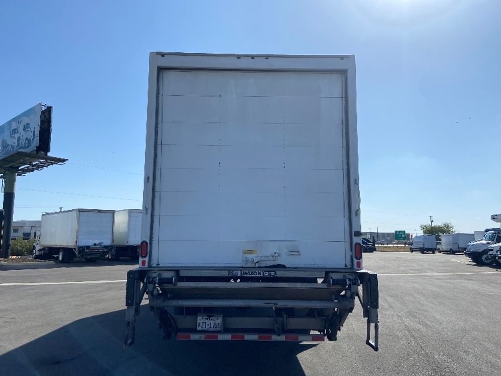 Medium Duty Box Truck-Light and Medium Duty Trucks-Hino-2019-268-San Antonio-TX-193,244\n\t\tmiles-$ 45,000 - Image 7