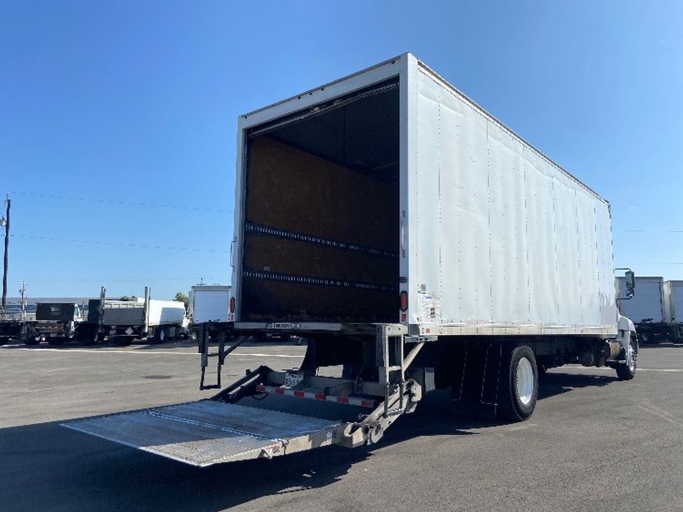 Medium Duty Box Truck-Light and Medium Duty Trucks-Hino-2019-268-San Antonio-TX-193,244\n\t\tmiles-$ 45,000 - Image 9