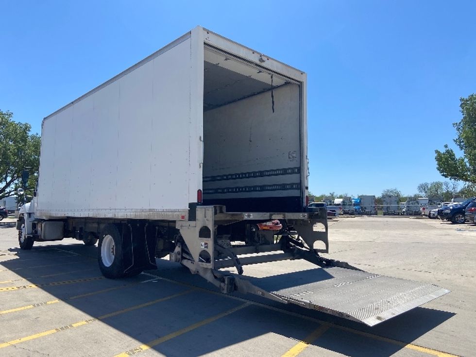 Medium Duty Box Truck-Light and Medium Duty Trucks-Hino-2019-268-San Antonio-TX-255,779\n\t\tmiles-$ 39,750 - Image 15