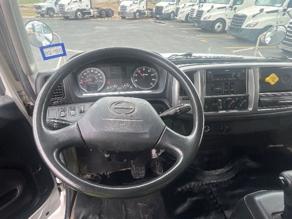 Medium Duty Box Truck-Light and Medium Duty Trucks-Hino-2019-268-San Antonio-TX-255,779\n\t\tmiles-$ 39,750 - Image 19