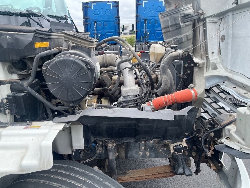 Medium Duty Box Truck-Light and Medium Duty Trucks-Hino-2019-268-San Antonio-TX-255,779\n\t\tmiles-$ 39,750 - Image 23