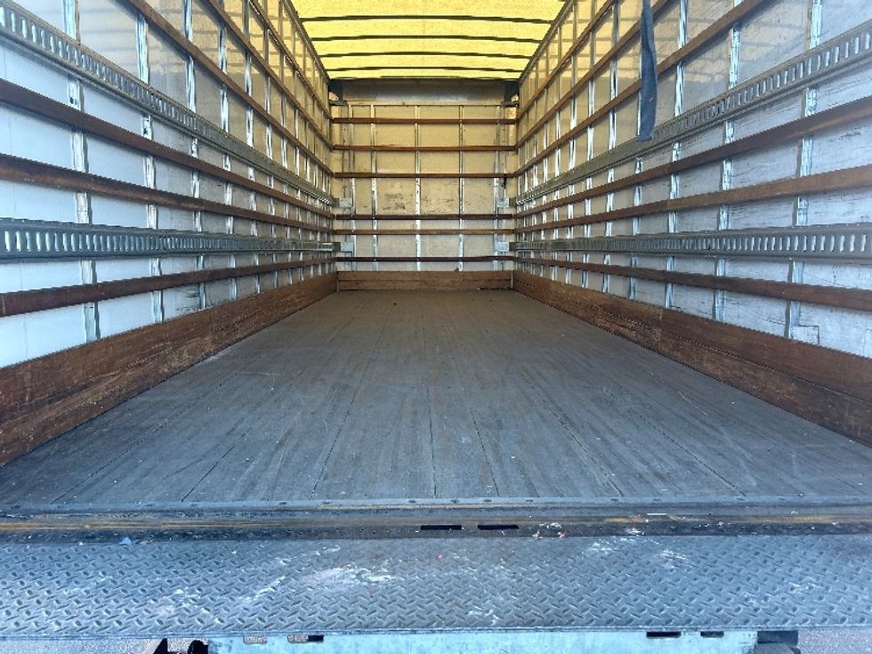 Medium Duty Box Truck-Light and Medium Duty Trucks-Hino-2019-268-San Diego-CA-300,028\n\t\tmiles-$ 30,500 - Image 10