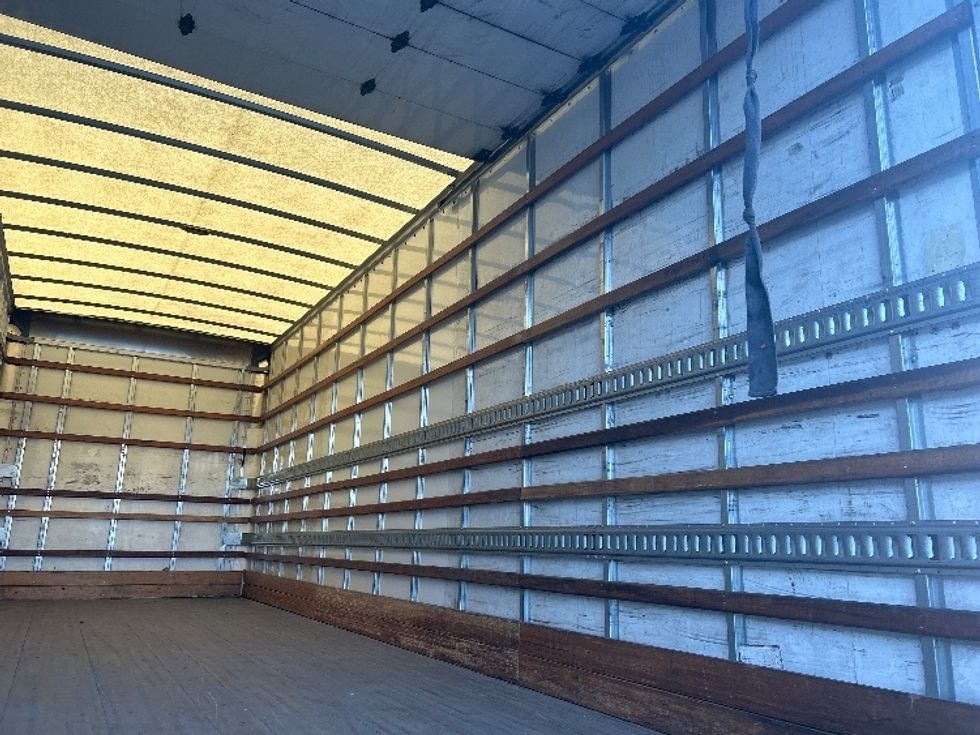 Medium Duty Box Truck-Light and Medium Duty Trucks-Hino-2019-268-San Diego-CA-300,028\n\t\tmiles-$ 30,500 - Image 12