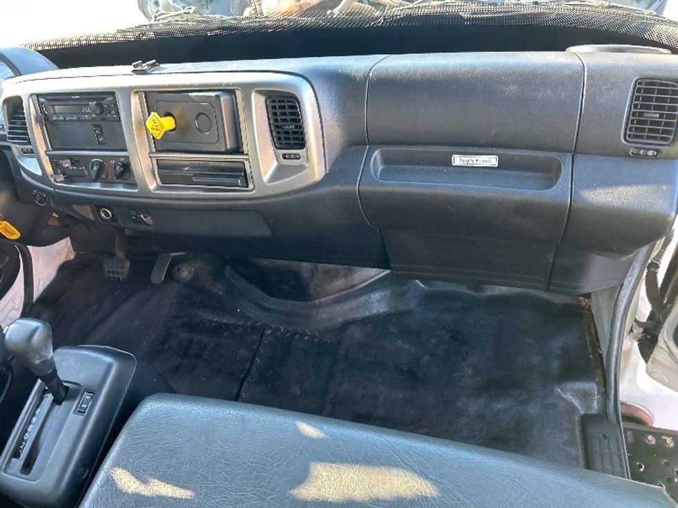 Medium Duty Box Truck-Light and Medium Duty Trucks-Hino-2019-268-San Diego-CA-300,028\n\t\tmiles-$ 30,500 - Image 21