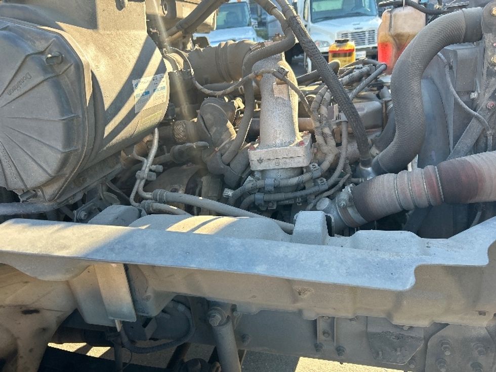 Medium Duty Box Truck-Light and Medium Duty Trucks-Hino-2019-268-San Diego-CA-300,028\n\t\tmiles-$ 30,500 - Image 23