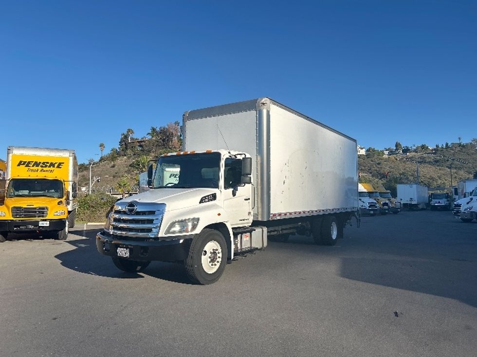 Medium Duty Box Truck-Light and Medium Duty Trucks-Hino-2019-268-San Diego-CA-300,028\n\t\tmiles-$ 30,500 - Image 3
