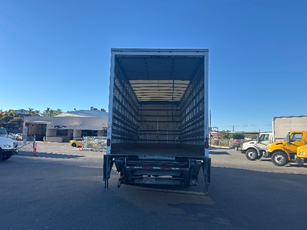 Medium Duty Box Truck-Light and Medium Duty Trucks-Hino-2019-268-San Diego-CA-300,028\n\t\tmiles-$ 30,500 - Image 8