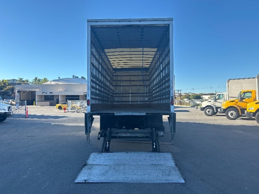 Medium Duty Box Truck-Light and Medium Duty Trucks-Hino-2019-268-San Diego-CA-300,028\n\t\tmiles-$ 30,500 - Image 9