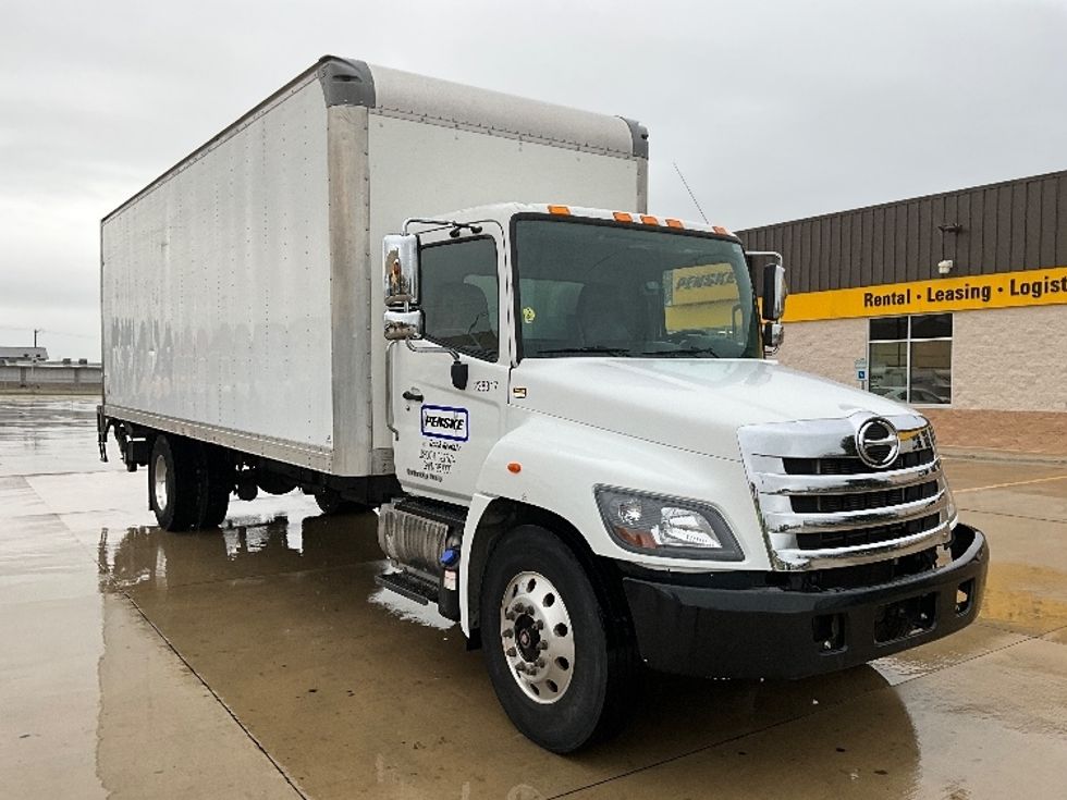 Medium Duty Box Truck-Light and Medium Duty Trucks-Hino-2019-268-Selma-TX-60,956\n\t\tmiles-$ 64,750 - Image 1