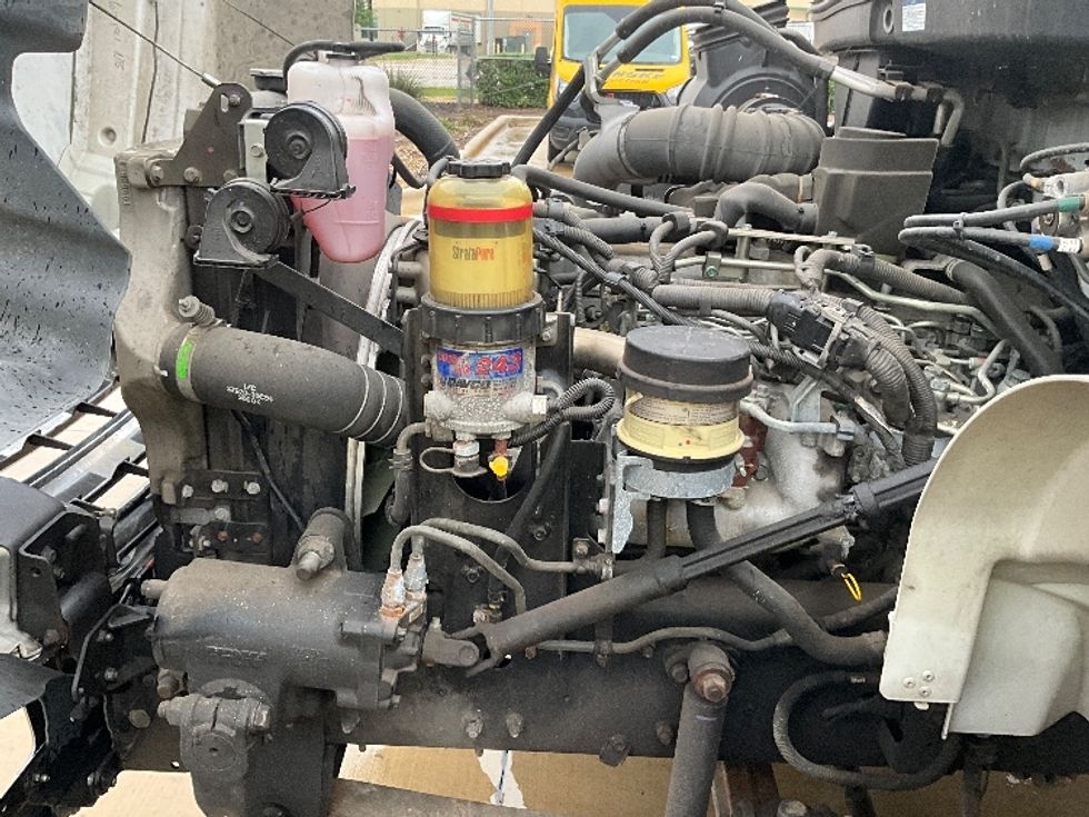 Medium Duty Box Truck-Light and Medium Duty Trucks-Hino-2019-268-Selma-TX-60,956\n\t\tmiles-$ 64,750 - Image 23