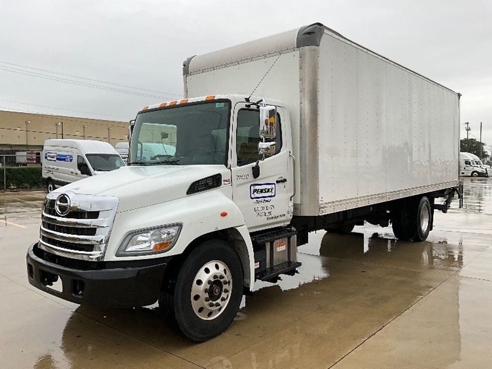 Medium Duty Box Truck-Light and Medium Duty Trucks-Hino-2019-268-Selma-TX-60,956\n\t\tmiles-$ 64,750 - Image 3