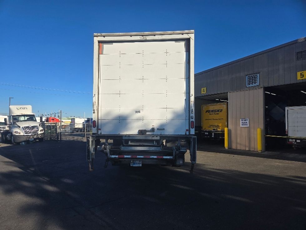 Medium Duty Box Truck-Light and Medium Duty Trucks-Hino-2019-268-Spokane Valley-WA-138,889\n\t\tmiles-$ 57,000 - Image 7