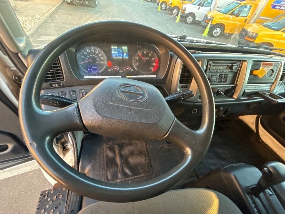 Medium Duty Box Truck-Light and Medium Duty Trucks-Hino-2019-268-Sterling-VA-249,696\n\t\tmiles-$ 38,000 - Image 16