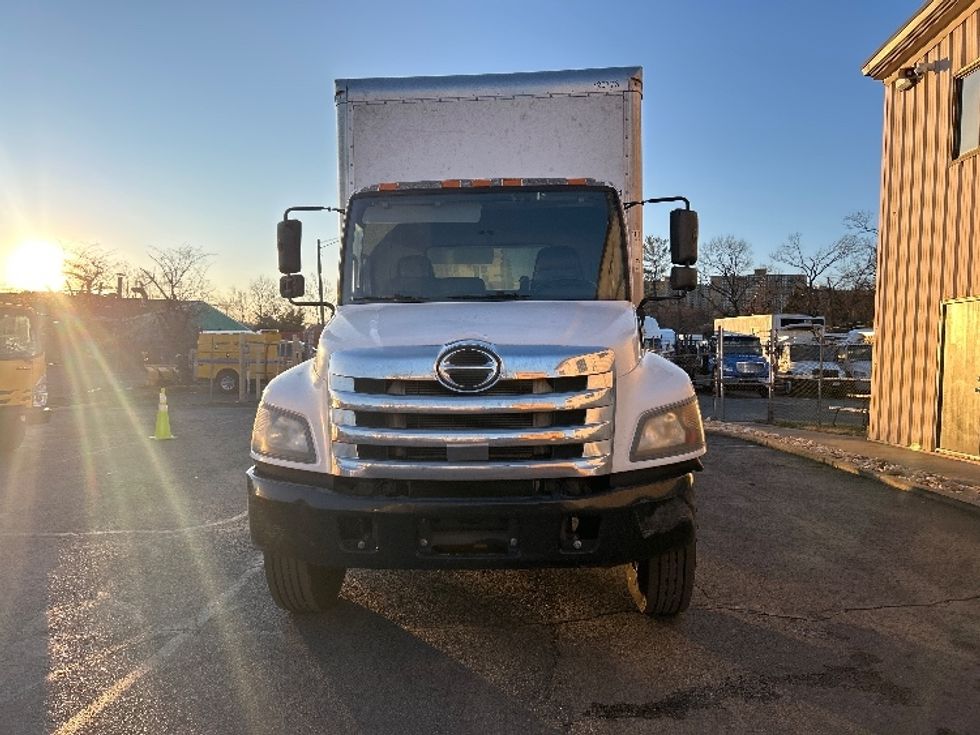 Medium Duty Box Truck-Light and Medium Duty Trucks-Hino-2019-268-Sterling-VA-249,696\n\t\tmiles-$ 38,000 - Image 2
