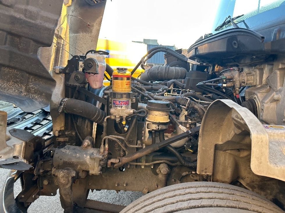 Medium Duty Box Truck-Light and Medium Duty Trucks-Hino-2019-268-Sterling-VA-249,696\n\t\tmiles-$ 38,000 - Image 23